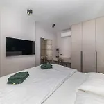Pied-a-terre By Belmont Realty Διαμέρισμα