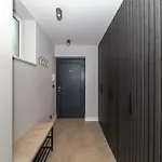 Διαμέρισμα Pied-a-terre By Belmont Realty Ζαντάρ