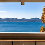 Pied-a-terre By Belmont Realty Διαμέρισμα *