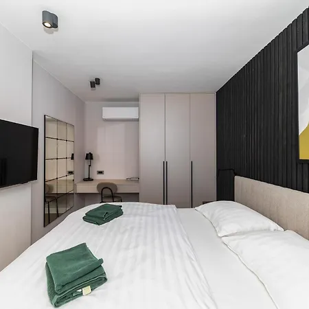 Pied-a-terre By Belmont Realty