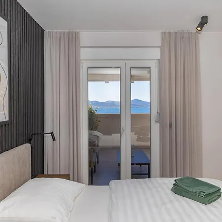 Pied-a-terre By Belmont Realty Apartamento Zadar