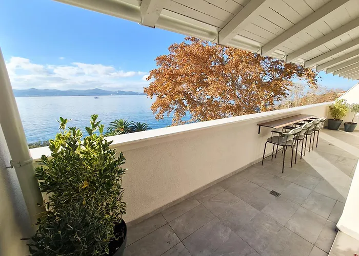 Pied-a-terre By Belmont Realty *