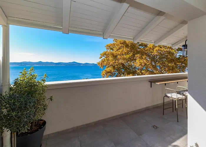 Pied-a-terre By Belmont Realty