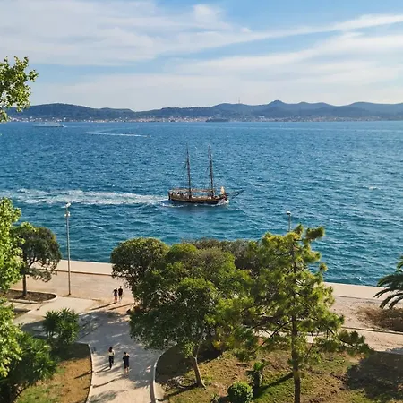 Pied-a-terre By Belmont Realty *