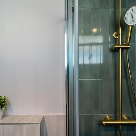 Pied-a-terre By Belmont Realty *