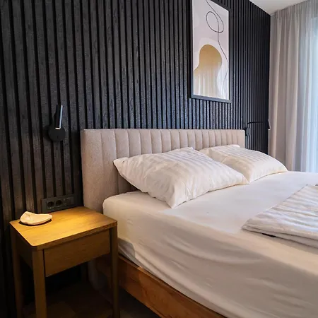 아파트 Pied-a-terre By Belmont Realty