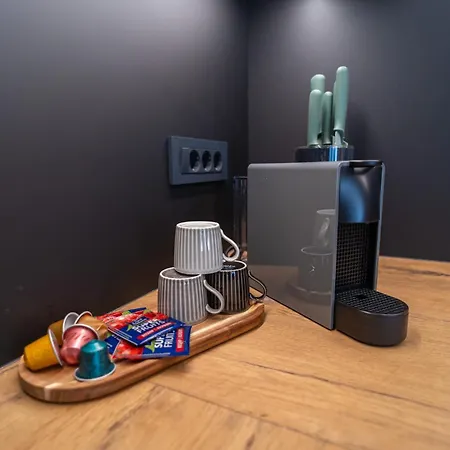 Pied-a-terre By Belmont Realty * זאדאר