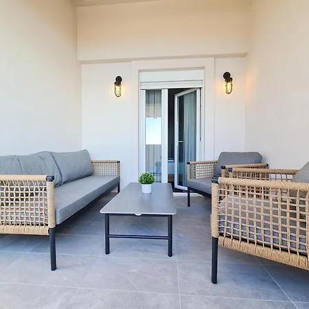 Pied-a-terre By Belmont Realty Apartment